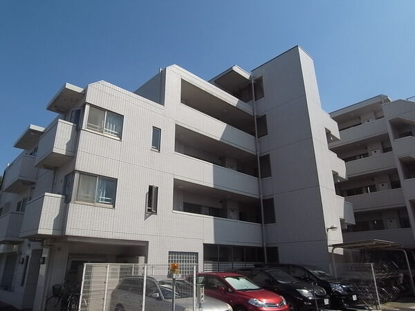 【アークプラザ等々力緑地】外観