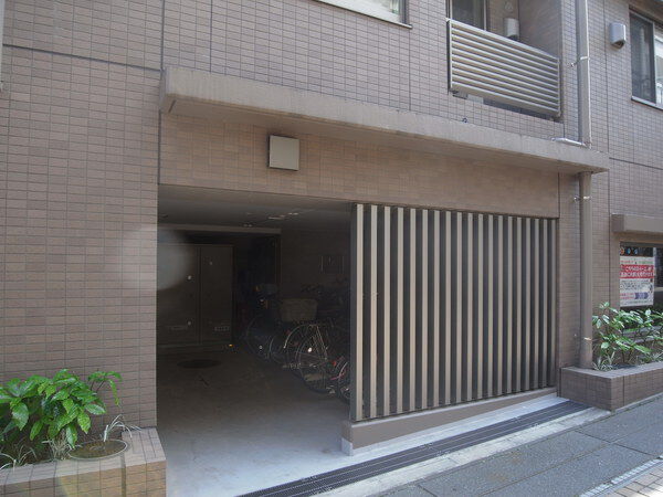 ナイス港北ニュータウンステーションプラザ