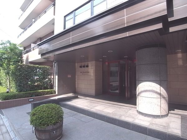 【ステイツ武蔵新城エスタシオン】エントランス
