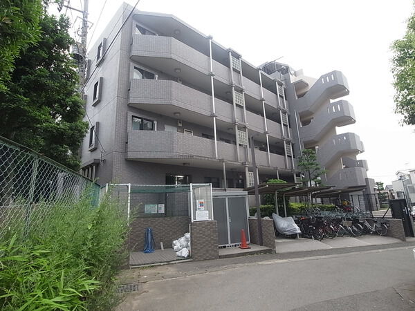 【イトーピア梶ヶ谷パークサイド】駐輪場