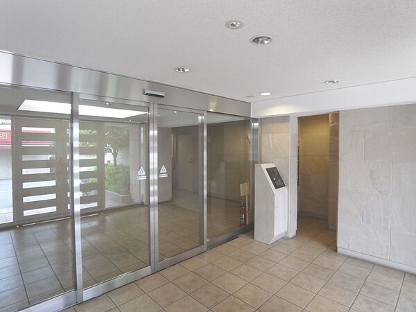 【サンクレイドル武蔵新城】エントランス内 【サンクレイドル武蔵新城】エントランス内