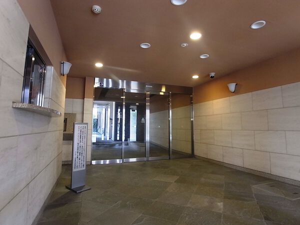 【ハイホーム武蔵新城】エントランス内 【ハイホーム武蔵新城】エントランス内