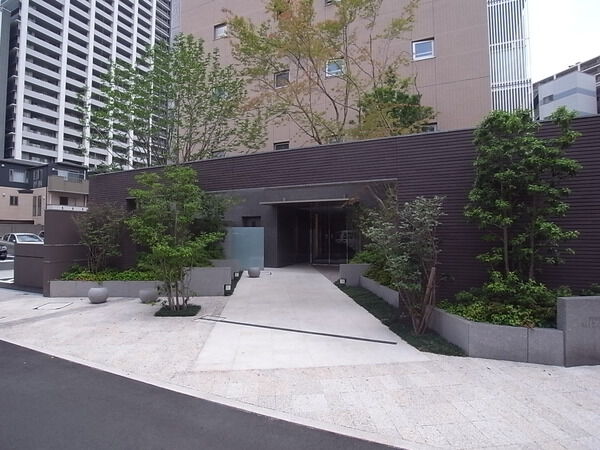 【ファインレジデンス溝の口】エントランス