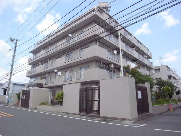 【エンゼルハイム新川崎】建物外観写真