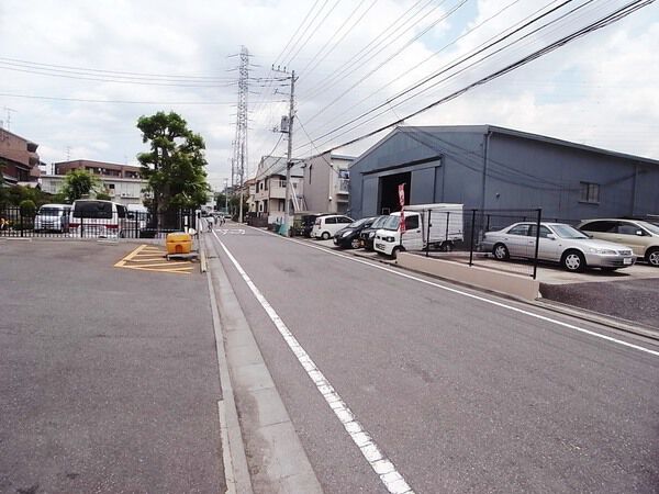 【エンゼルハイム新川崎】前面道路
