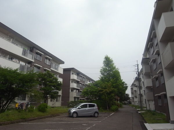 【桜台団地】外観写真