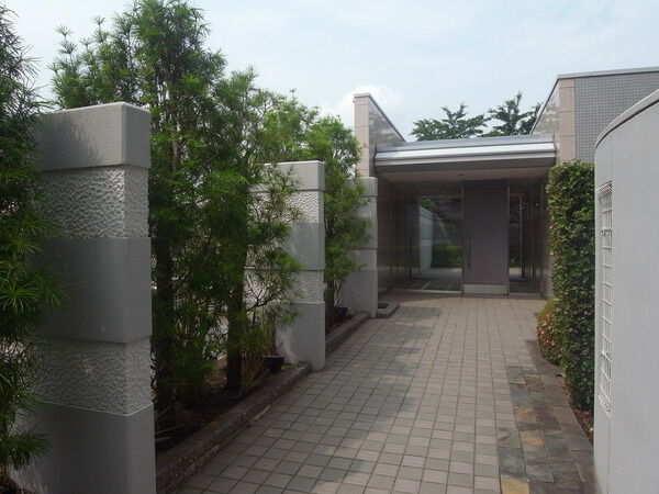 【パークハイム青葉台南】エントランス 【パークハイム青葉台南】エントランス