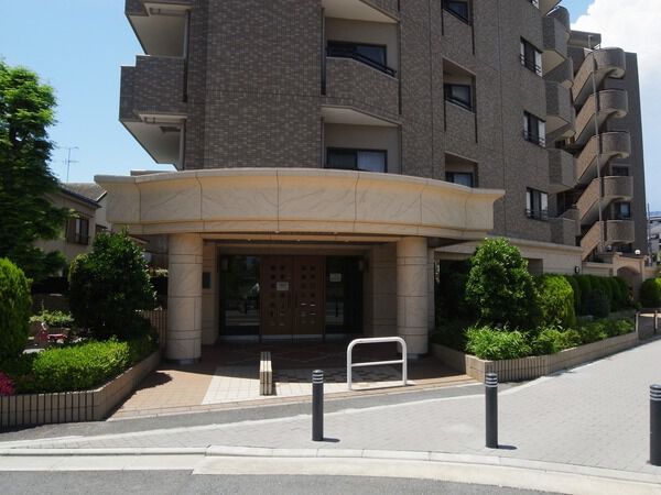 【エンゼルブレッサ新川崎】マンション外観