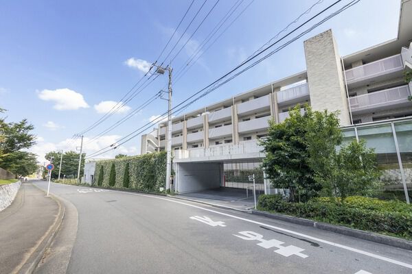 ドレッセあざみ野一丁目