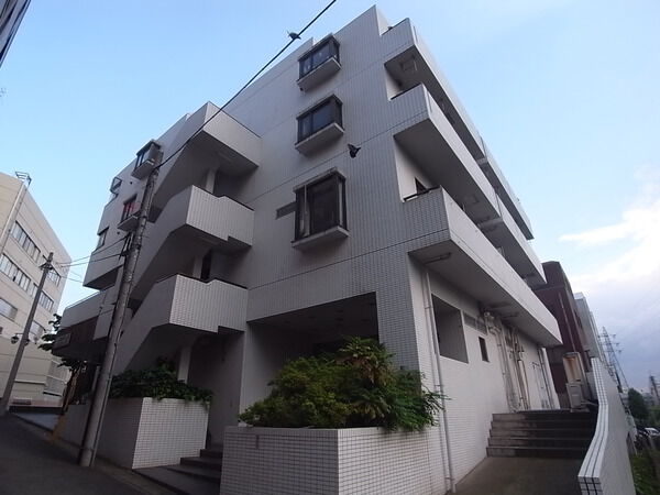 ラミネス市ケ尾