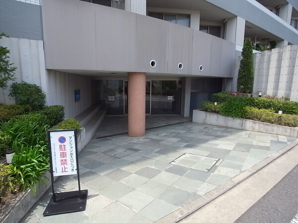 クレッセント市ヶ尾ヒルサイドコート