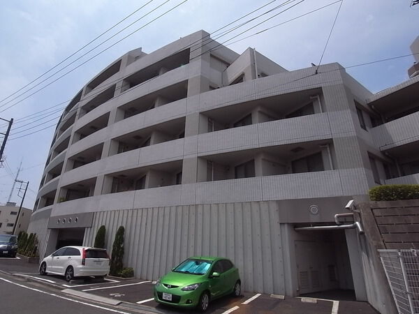 クレッセント市ヶ尾ヒルサイドコート