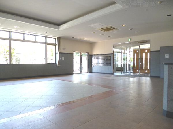 【カインドステージ綱島東】エントランスホール 【カインドステージ綱島東】エントランスホール