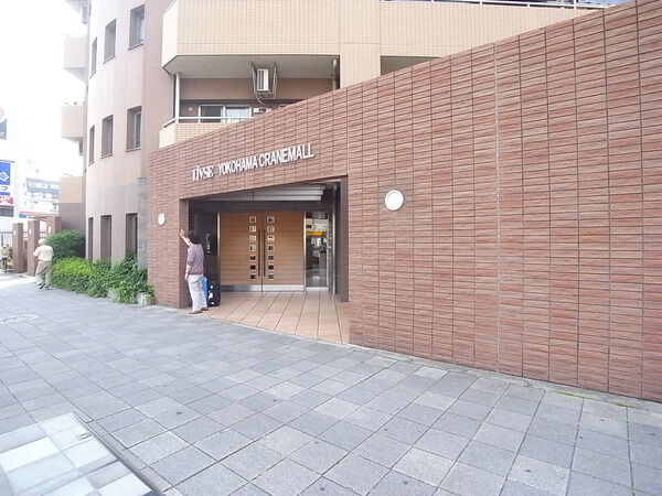 リブゼ横浜クレインモール