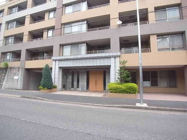 リブゼ横浜クレインコート