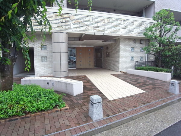 【ライオンズステーションプラザ鶴間】エントランス 【ライオンズステーションプラザ鶴間】エントランス