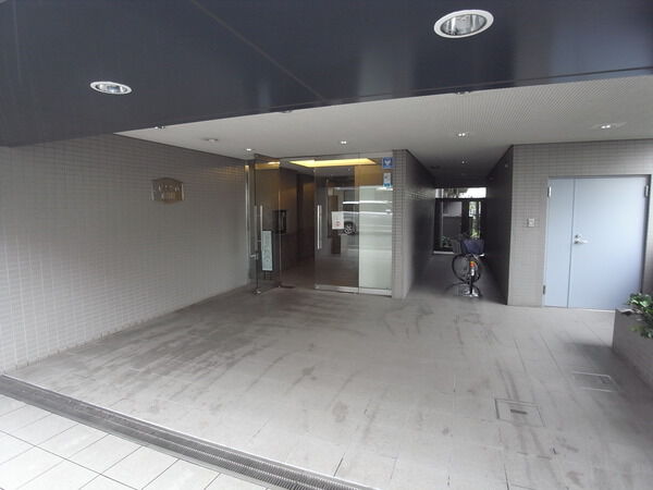 【アドリーム南林間】エントランス