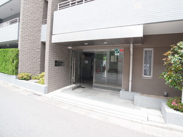 【藤和シティホームズ湘南袖ケ浜ブリーズステージ】エントランス