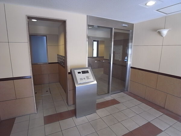 【クレアトゥール湘南平塚】エントランス 【クレアトゥール湘南平塚】エントランス