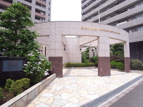 【ライオンズマンション平塚見附町】エントランス
