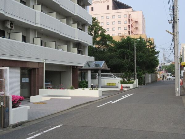 【ライオンズマンション平塚駅前】外観