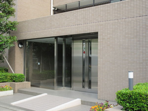 【藤和シティホームズ平塚八重咲Ⅱ】エントランス 【藤和シティホームズ平塚八重咲Ⅱ】エントランス