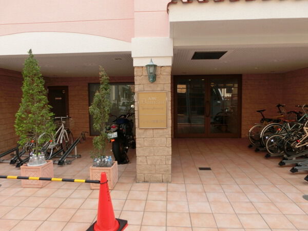 【ドメイン横濱元町】エントランス