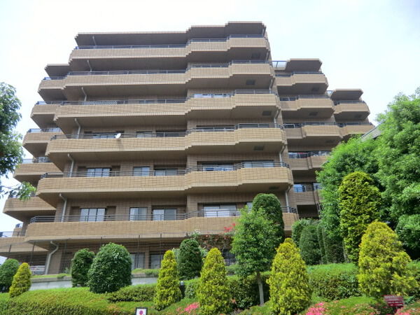 【コスモ横濱山手ヒルズ】外観