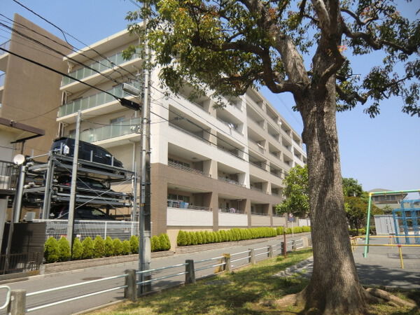【プライズパーク南万騎が原】建物外観