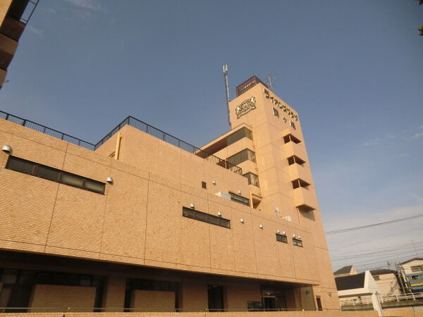 【ライオンズプラザ鶴ヶ峰】建物外観