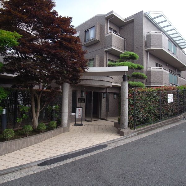 【ライオンズプラーザ希望が丘】エントランス