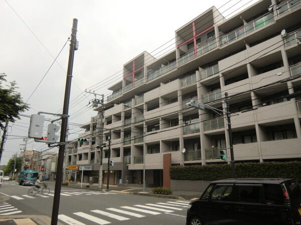 【グランドメゾン三ツ境】建物外観