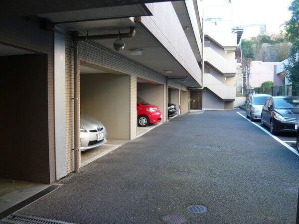 【ジェイシティ洋光台】駐車場の様子