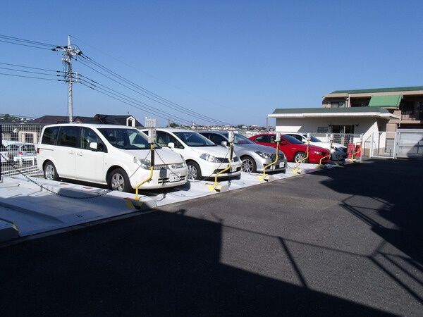 【コスモ洋光台】駐車場の様子