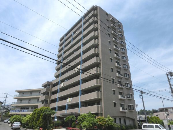 【コスモ本藤沢】外観の様子