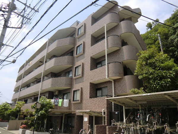 【日神パレステージ藤沢本町】外観