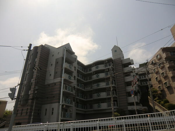 【ライオンズマンション藤沢本町第２】外観