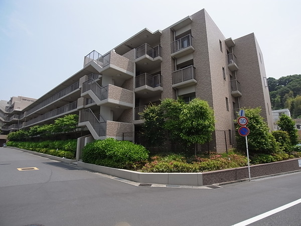 【バームステージ鎌倉梶原ヴィエント】外観写真