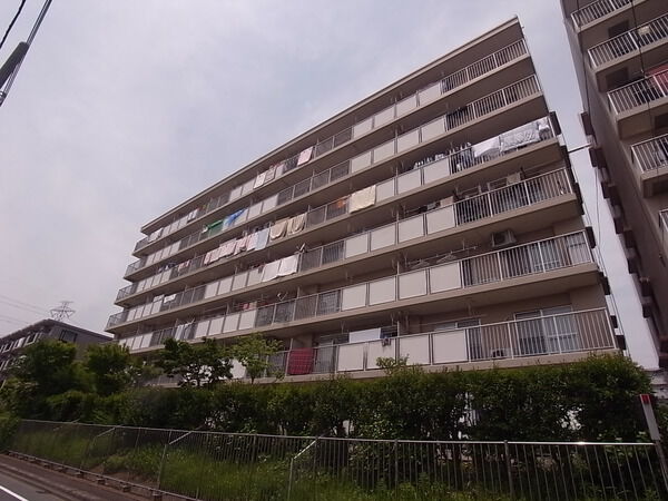 【グリーンコーポ東戸塚】外観