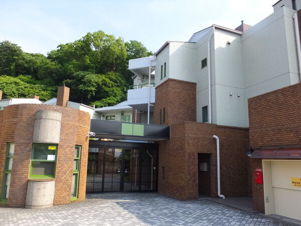 【ユーロハイツ逗子桜山】外観