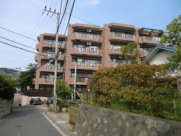 ヴェルビュ葉山一色 2枚目 ヴェルビュ葉山一色