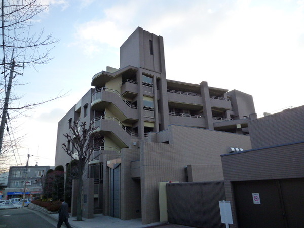 ファミール花屋敷