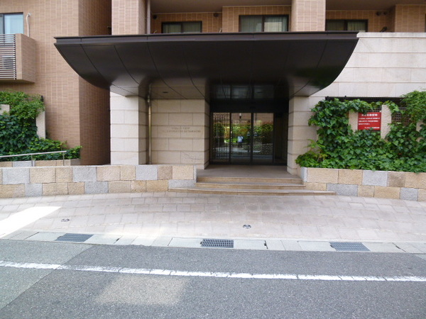 【アーバンビュー甲子園口北町】エントランス外観 【アーバンビュー甲子園口北町】エントランス外観