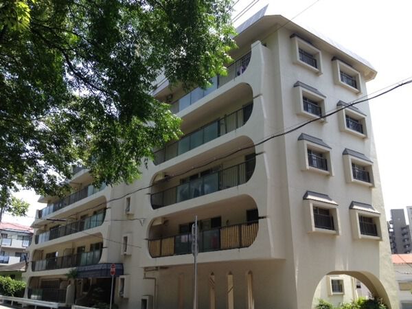 【興人甲東園マンション】外観３