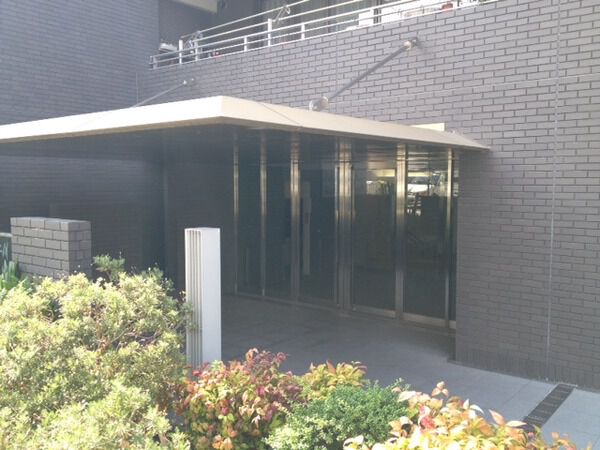 【ガーデンハウス仁川山の手】エントランスアプローチ 【ガーデンハウス仁川山の手】エントランスアプローチ