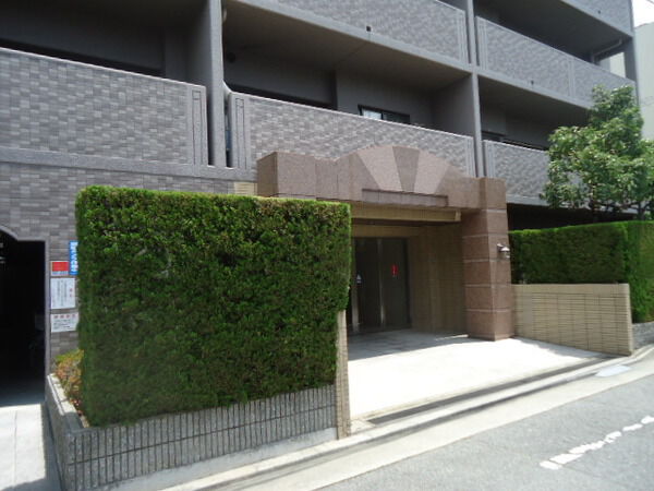 【ファミール甲子園上鳴尾】外観