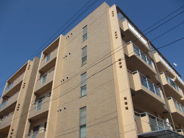 【ユニーブル上甲子園】外観