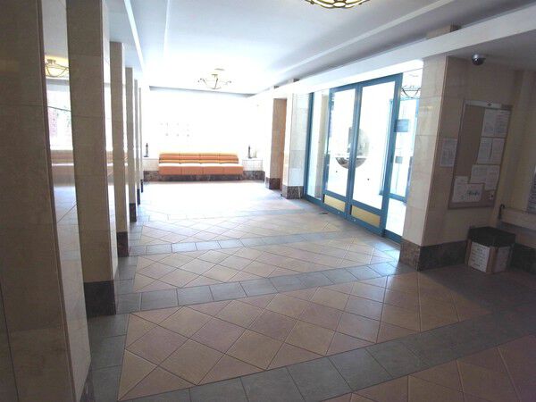 【セレッソコート甲子園口アリオス】エントランス