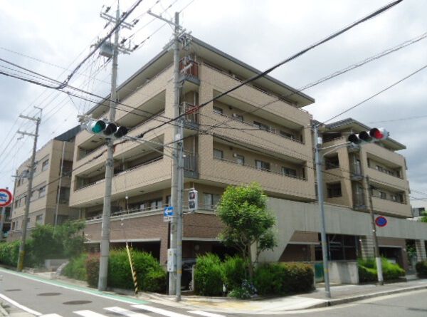 【ライオンズマンション甲子園若草町】外観