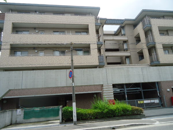 【ライオンズマンション甲子園若草町】外観